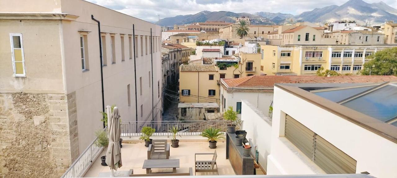 Sopra Moltivolti Guesthouse Palermo Exterior photo