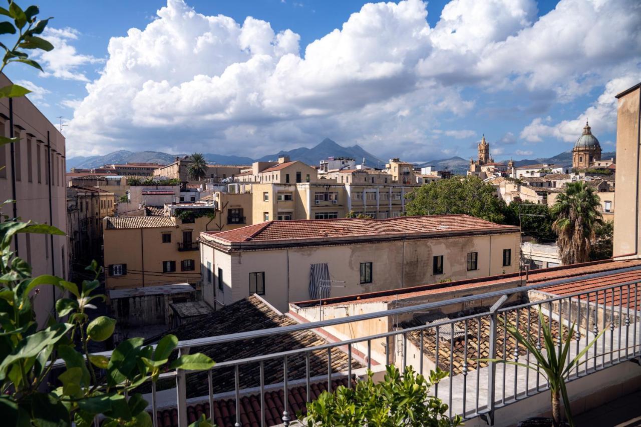 Sopra Moltivolti Guesthouse Palermo Exterior photo