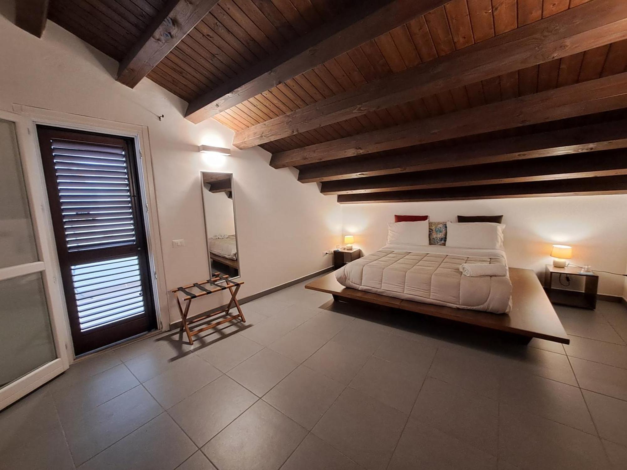 Sopra Moltivolti Guesthouse Palermo Room photo